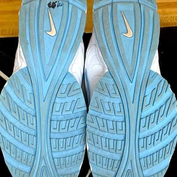 WOMENS NIKE VIEW II WALKING SHOES SIZE 9.5 EXCELLENT CONDITION - Picture 5 of 6